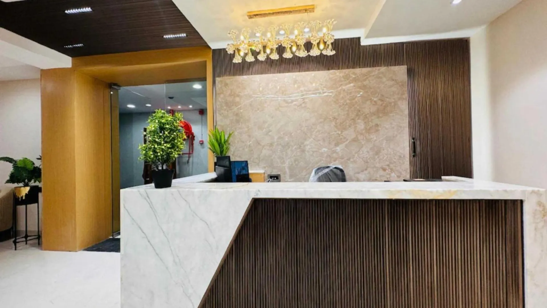 Pensjonat Varanasi Paradise Varanasi Near Beniya Park- Parking & Restaurant Available - Perfect Location And Comfortable Room